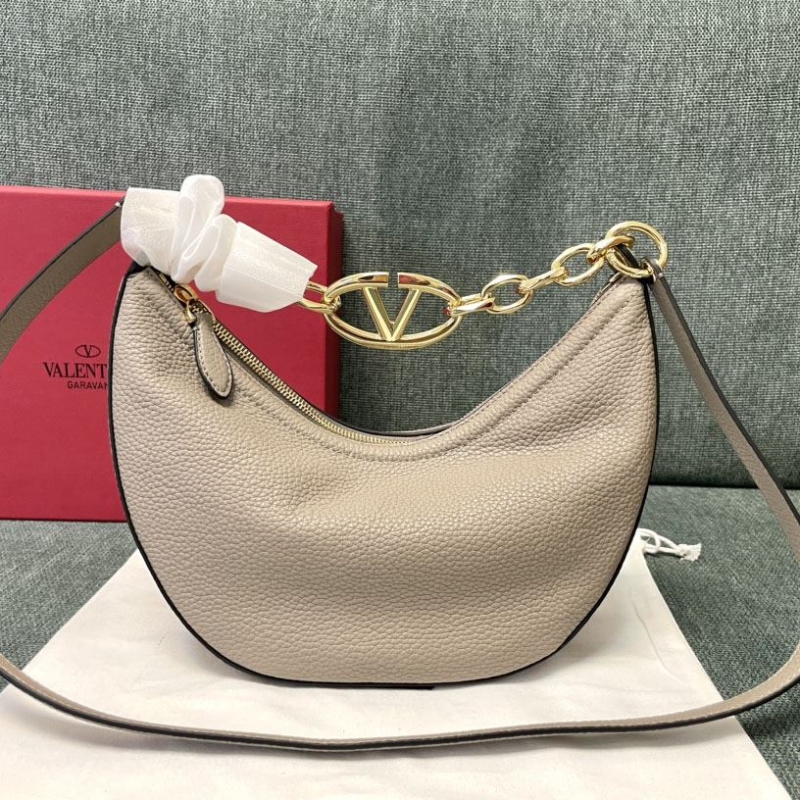 Va1e*ntin0 hobo bag